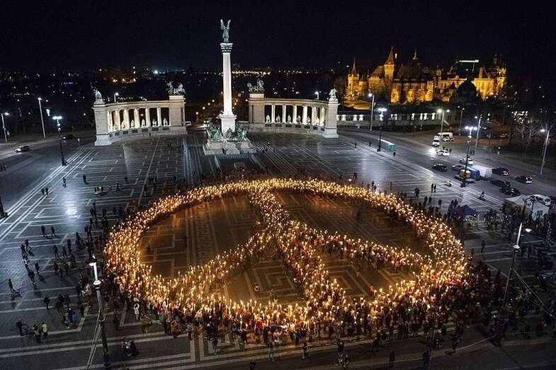 Protesta en la plaza de Kiev contra la guerra/TA.